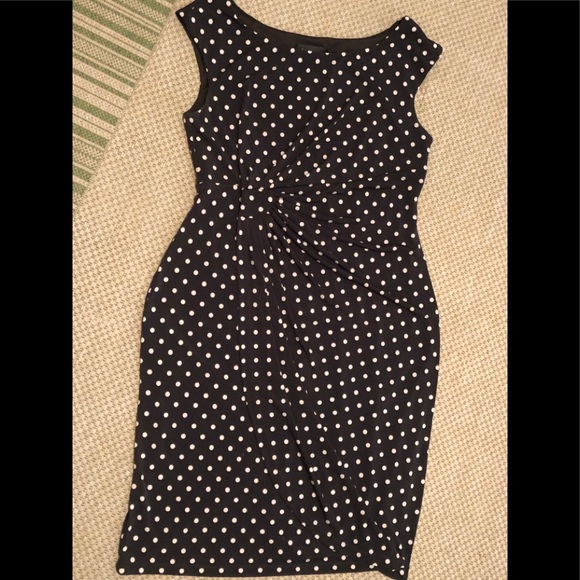 connected apparel Dresses & Skirts - ❗️Olive Dotted Dress 14P